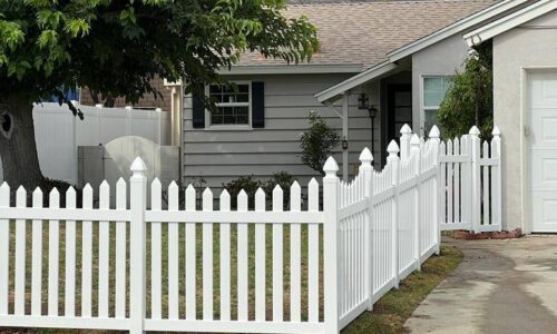 Picket Vinyl fence