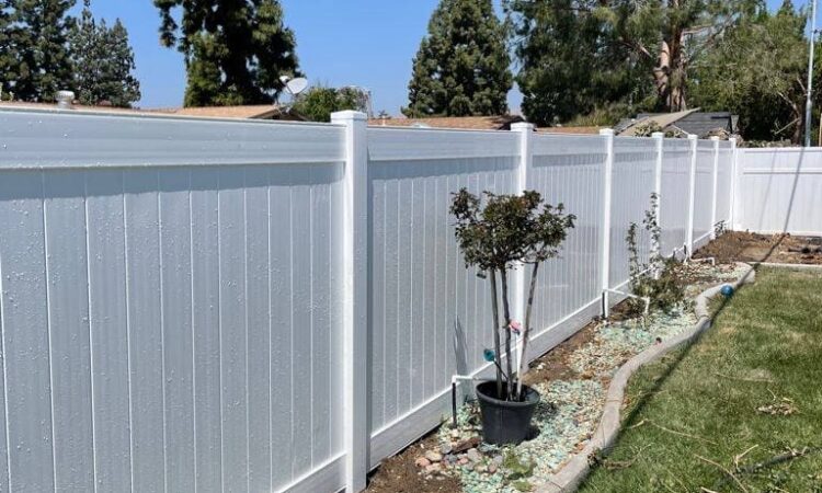 Vinyl Privacy fence